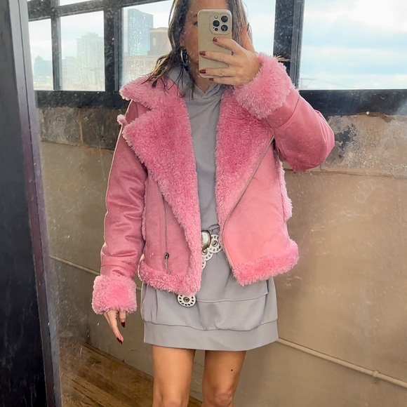 Faux Shearling Cropped Jacket - Picture 6 of 6